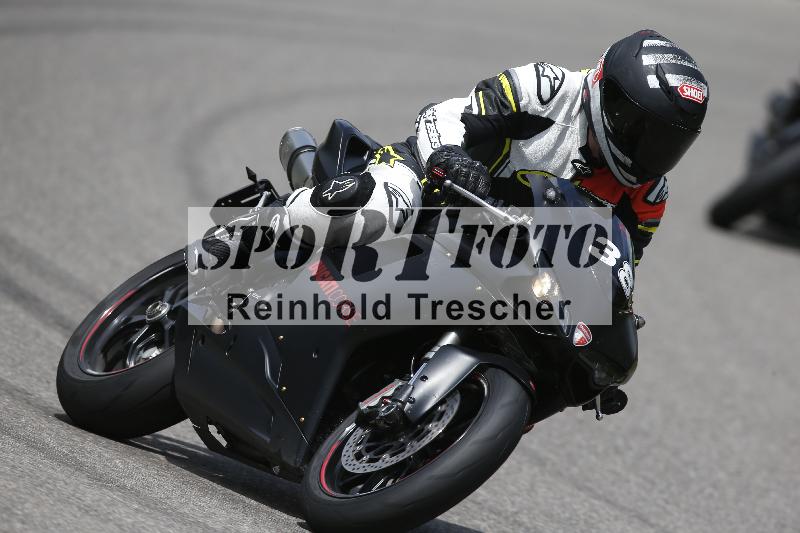 /Archiv-2024/29 12.06.2024 MOTO.CH Track Day ADR/Gruppe blau/38